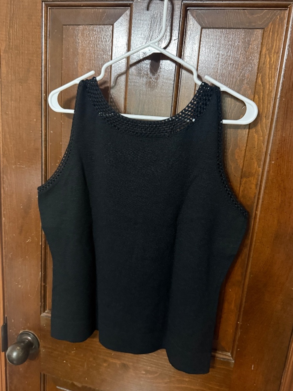 Ann Taylor Sleeveless Black Top, Neck Detail